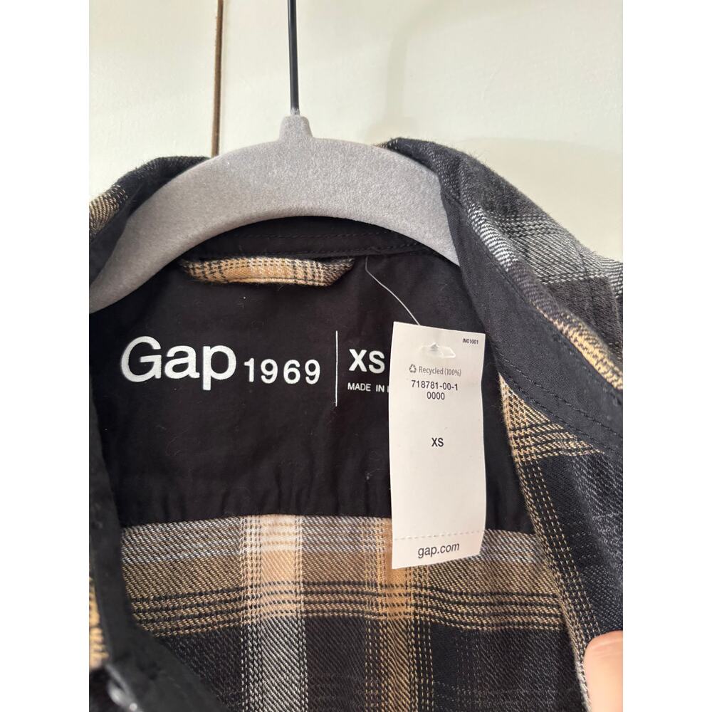 Gap 1969 XS Black Beige Plaid Button Down Shirt - Picture 3 of 7